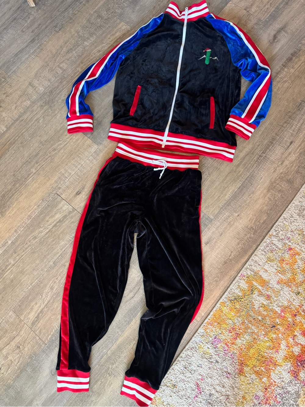 Blizzard Bay Christmas Track Suit